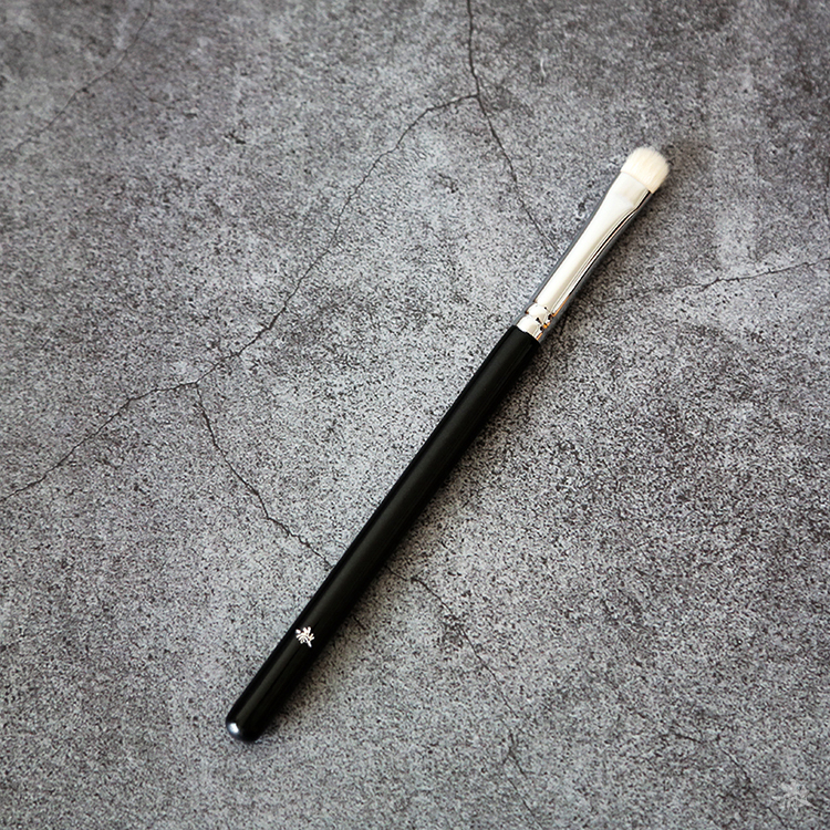 澈新款系列 C15小号眼影铺色刷 小刷头处理细节专业化妆刷扫笔