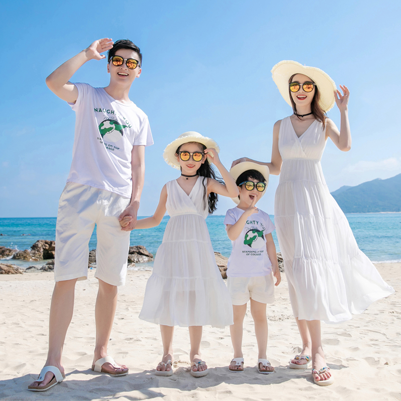 亲子装夏装一家三口海边度假沙滩裙母女装连衣裙白色超仙洋气长裙