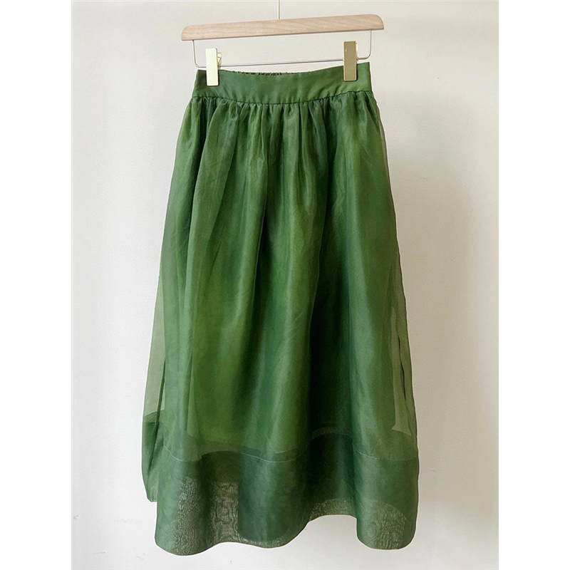 法式赫本风绿色半身裙女夏季设计感小众遮肚子高腰垂坠感雪纺半裙