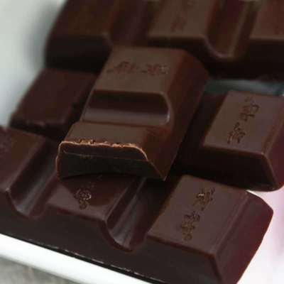 京特纯黑巧克力批发网红糖果巧克力零食七夕礼物结婚喜糖散装年货