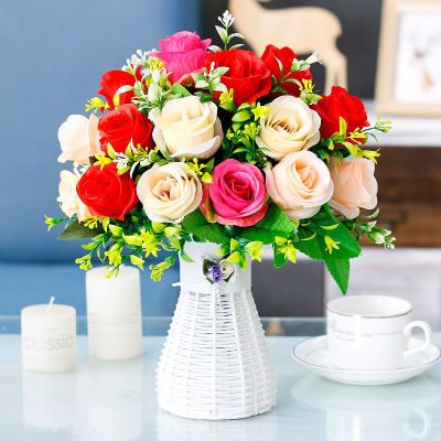 室内客厅酒柜红玫瑰假花仿真花束装饰品创意摆件餐桌塑料花卉摆设